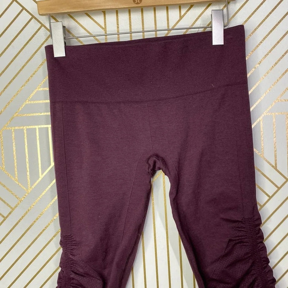 Lululemon In The Flow Crop II Heathered Bordeaux Drama Seamless Size US 8 - Picture 3 of 11